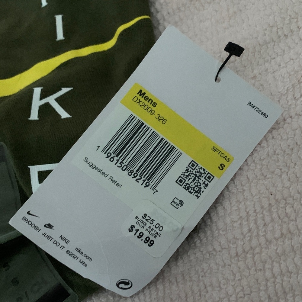 Nike Men's Olive Green Short Sleeve Tee with Yellow Swoosh - Picture 2 of 4